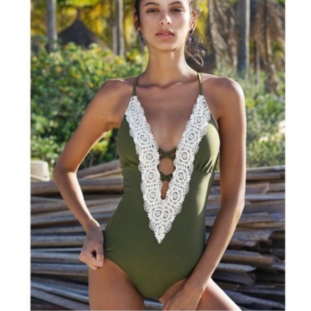 Cupshe Crochet Lace Trim Olive Green Boho One Piece Swimsuit Women’s Size Large